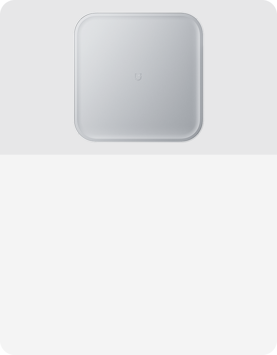 Closed top cover for convenient use as an extra surface
